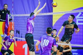 CBA最新消息！曝新疆裁掉哈雷尔，洛夫顿被禁赛，广厦确定外援